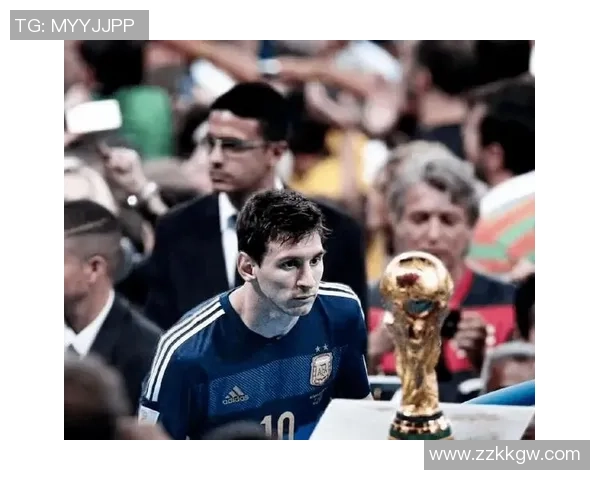 阿根廷足球传奇球星领衔队伍走向世界巅峰的辉煌征程