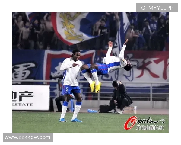 TT足球球星引领潮流 新一代球场巨星的崛起与挑战